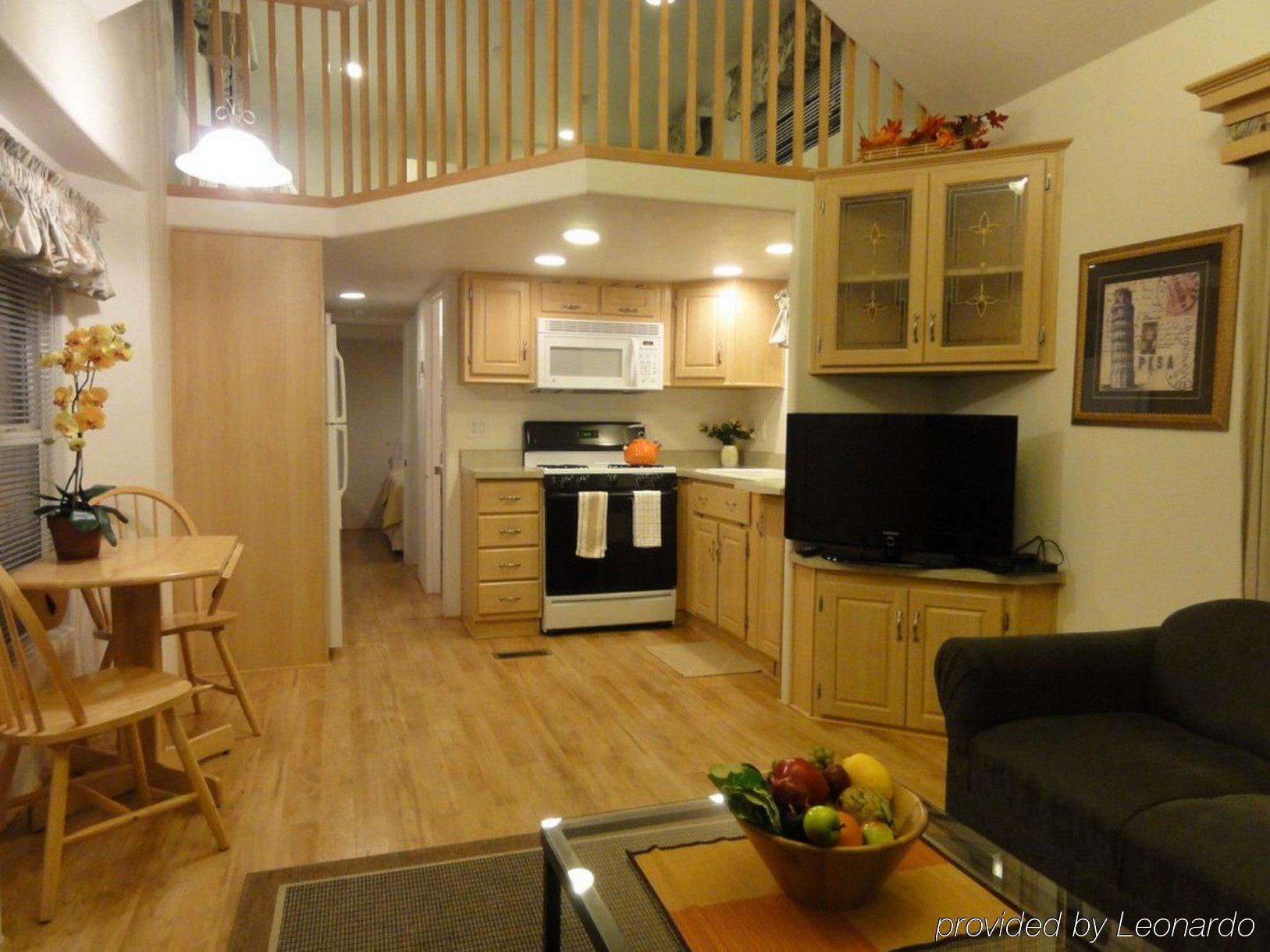 Arden Acres Executive Suites&Cottages Sacramento Chambre photo