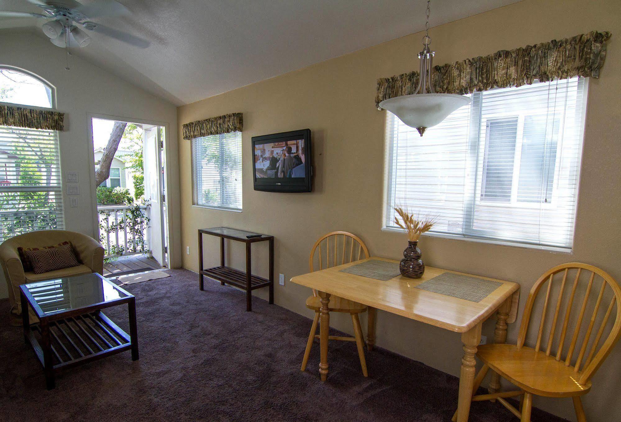 Arden Acres Executive Suites&Cottages Sacramento Extérieur photo
