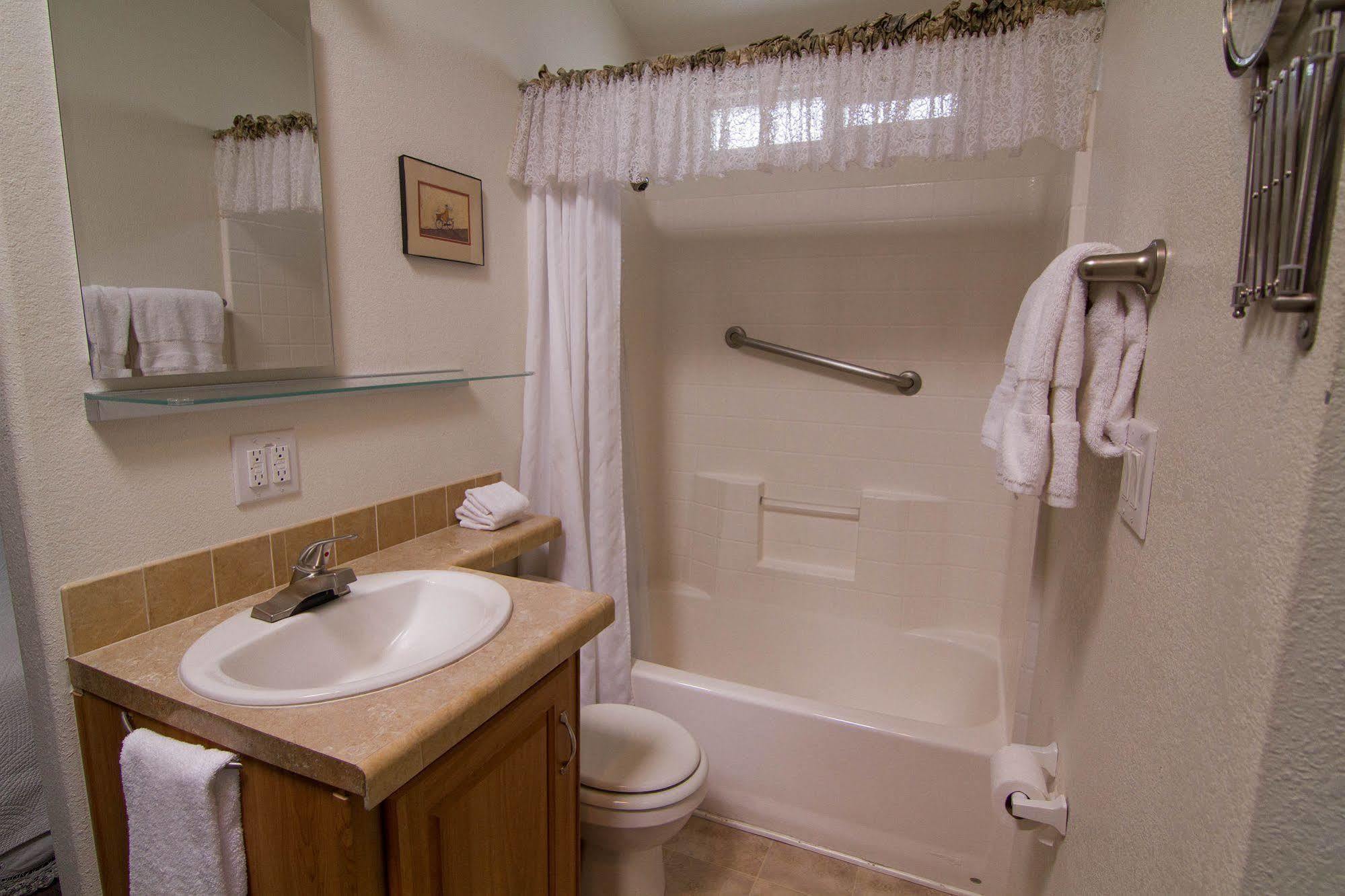 Arden Acres Executive Suites&Cottages Sacramento Extérieur photo